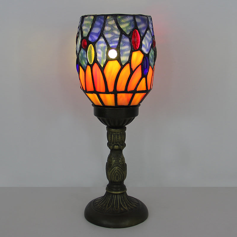 Tiffany Style Table Lamp, Vintage Stained Glass Accent Lamp for Bedroom, Bedside Table, Office Desk & Home Decor, 1 Pack